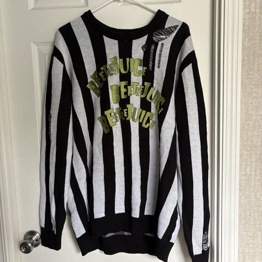 Beetlejuice Beetlejuice Black & White Stripe Destructed Sweater Mens XL